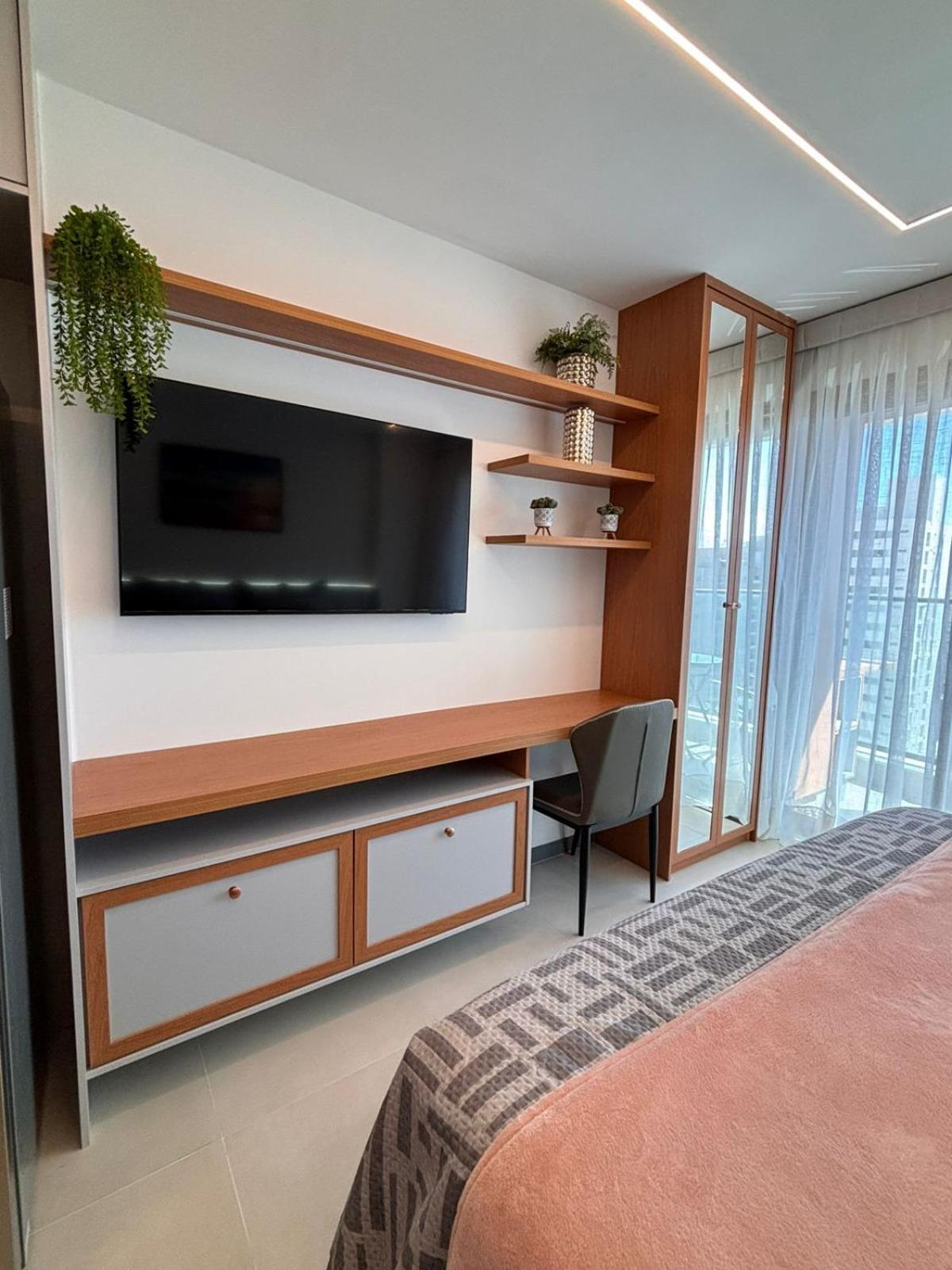 Elegante No Meireles A Poucos Passos Do Mar *