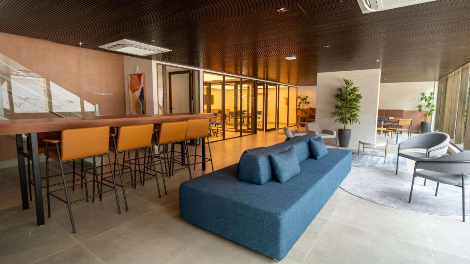 Apartamento Elegante No Meireles A Poucos Passos Do Mar *